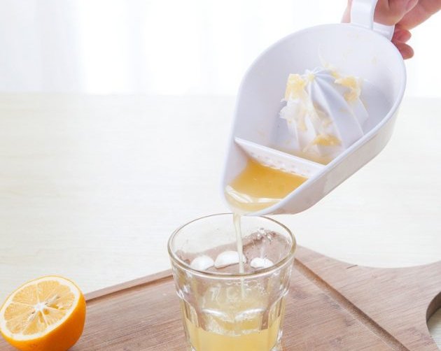 Находки AliExpress: соковыжималка для цитрусовых, кабель для зарядки и ложка для мороженого